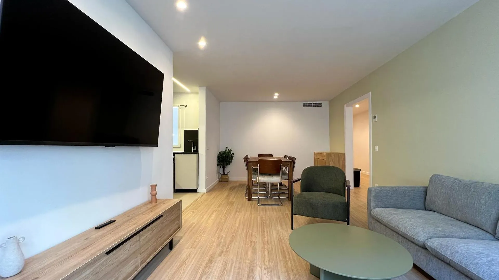 Stay U-Nique Apartments Balmes II Барселона